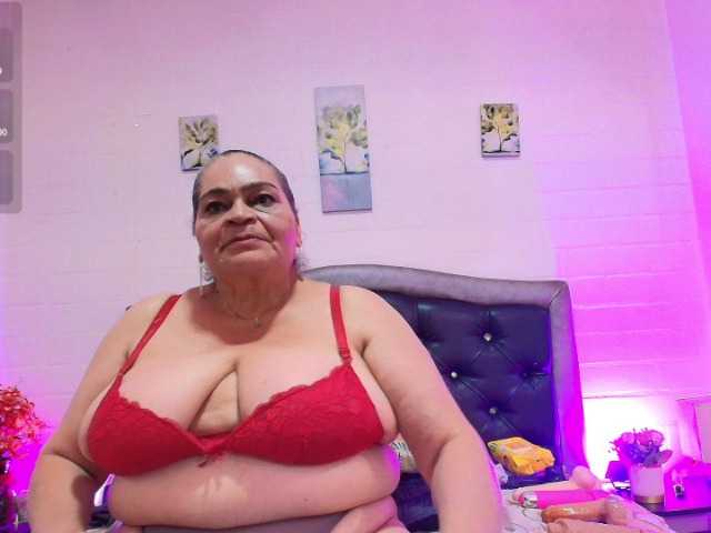 VickyBoobss