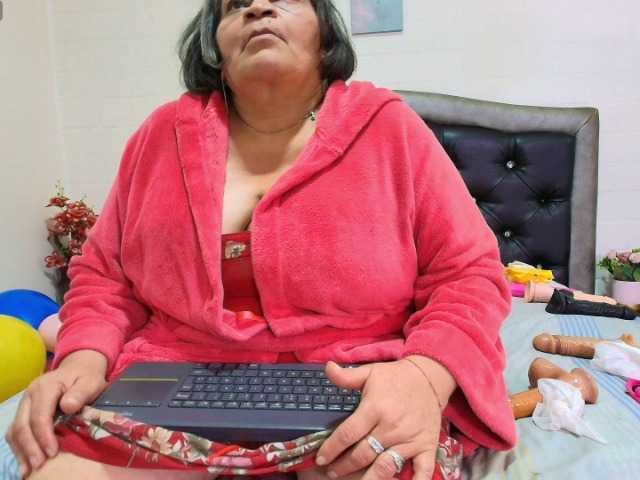 VickyBoobss
