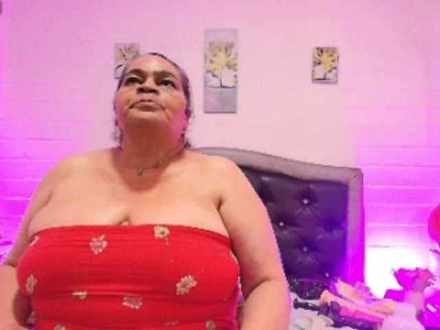 VickyBoobss live cam on BongaCams