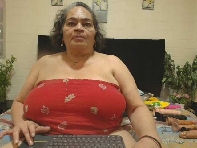 VickyBoobss