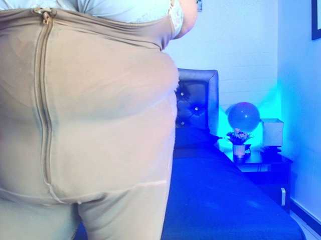 VickyBoobss's BongaCams show and profile