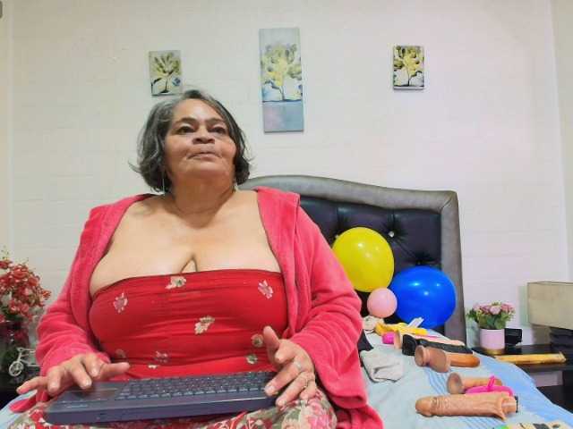 VickyBoobss