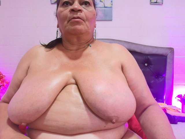 VickyBoobss