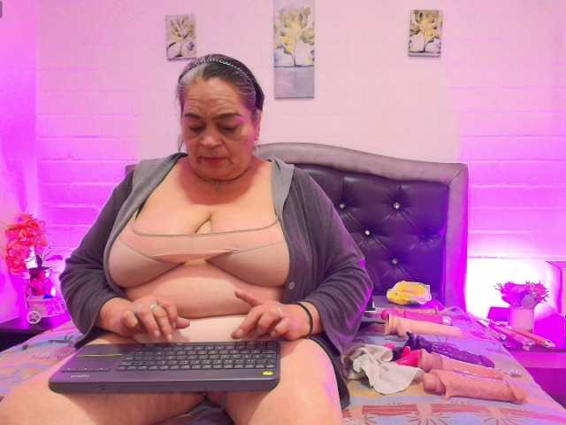 VickyBoobss
