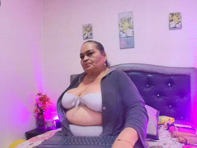 VickyBoobss