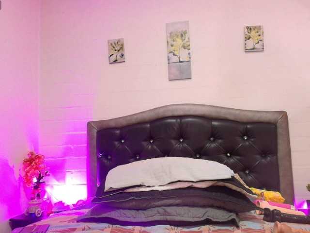 VickyBoobss live cam on BongaCams