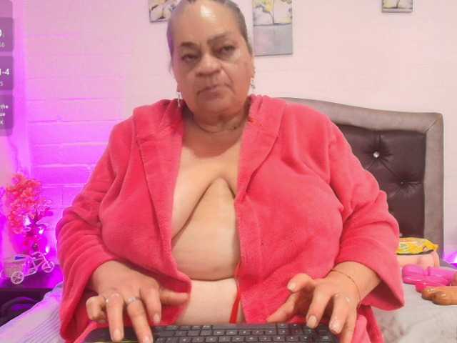 VickyBoobss