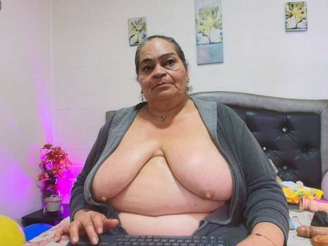 VickyBoobss