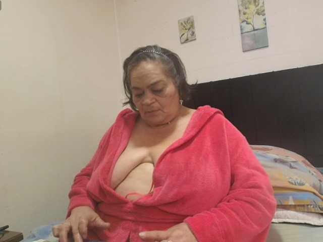 VickyBoobss live cam