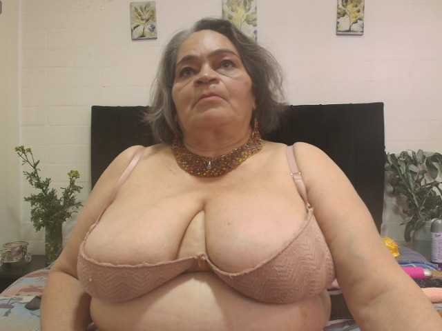 VickyBoobss