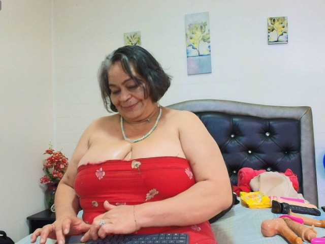 VickyBoobss