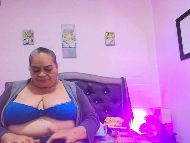 VickyBoobss