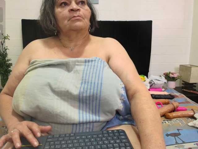 VickyBoobss