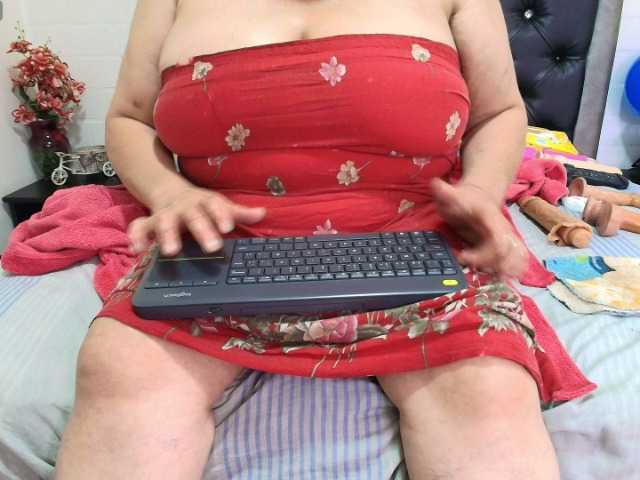 VickyBoobss live cam on BongaCams