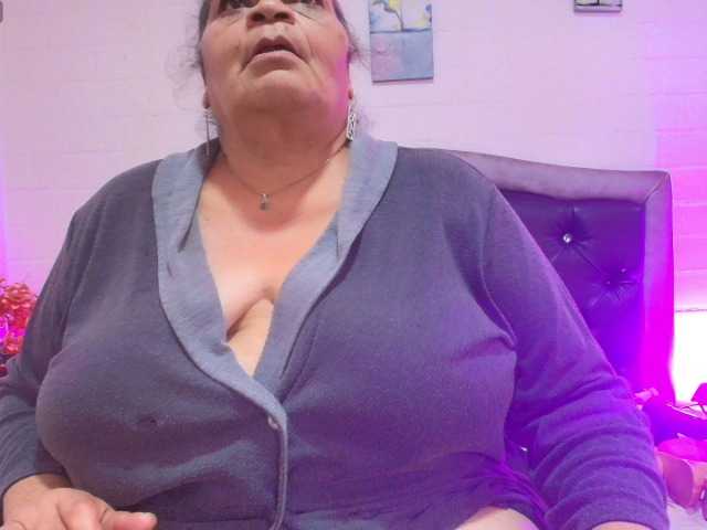 VickyBoobss