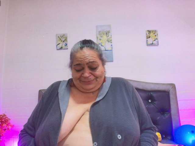 VickyBoobss