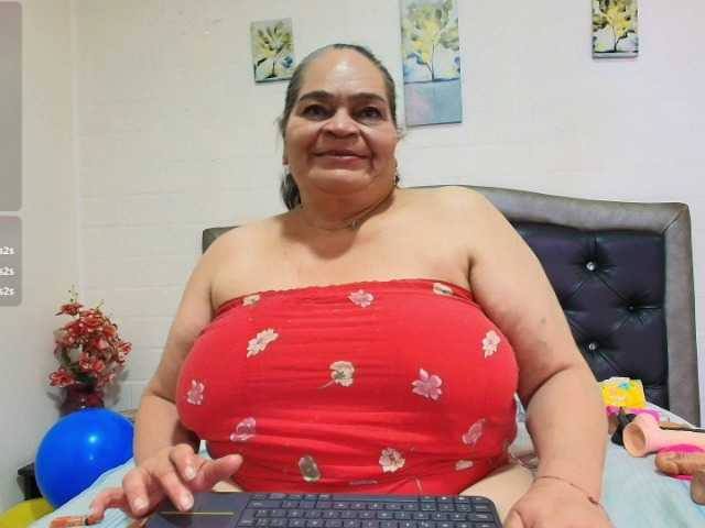 VickyBoobss