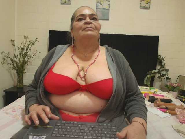 VickyBoobss live cam on BongaCams