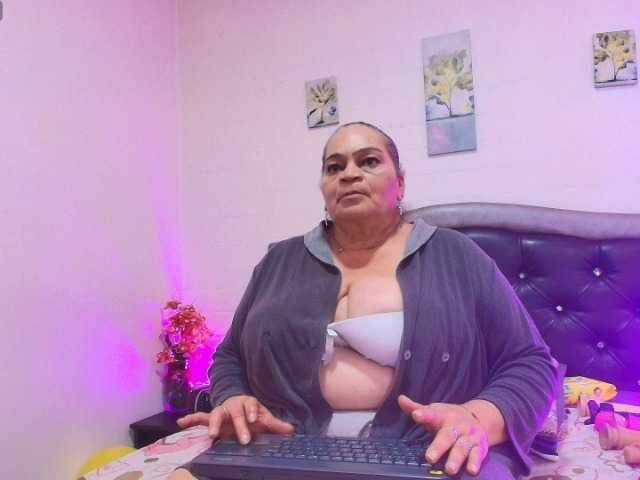 VickyBoobss