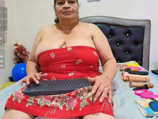 VickyBoobss live cam on BongaCams