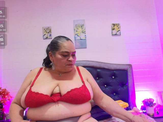 VickyBoobss