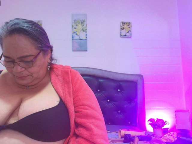 VickyBoobss