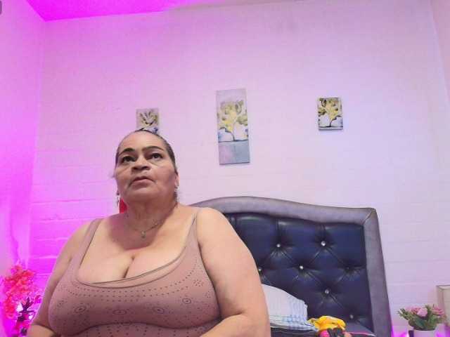 VickyBoobss