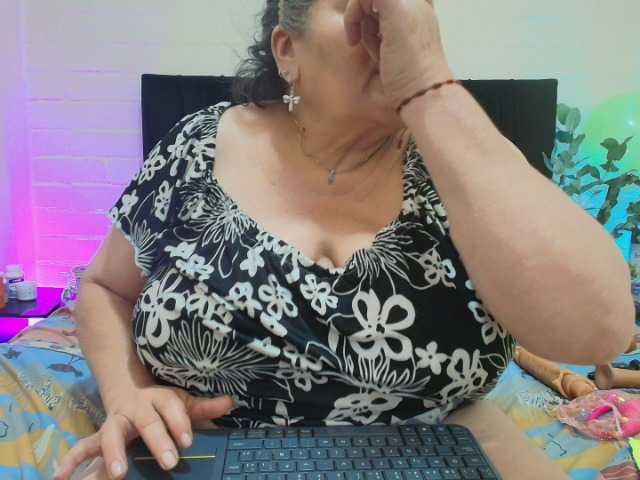 VickyBoobss