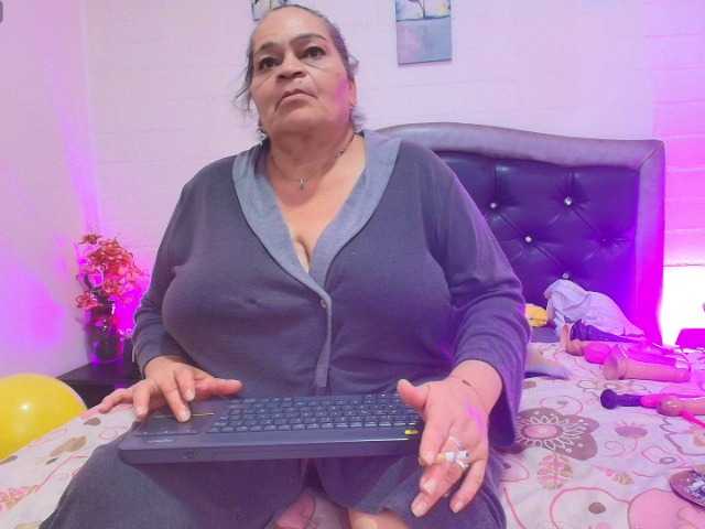VickyBoobss