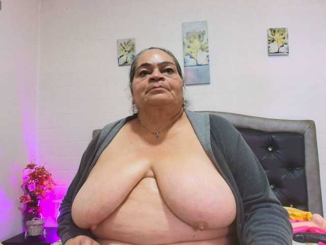VickyBoobss