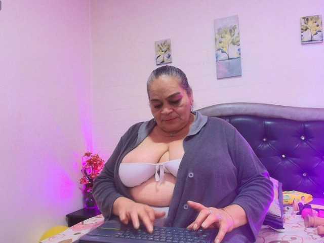 VickyBoobss