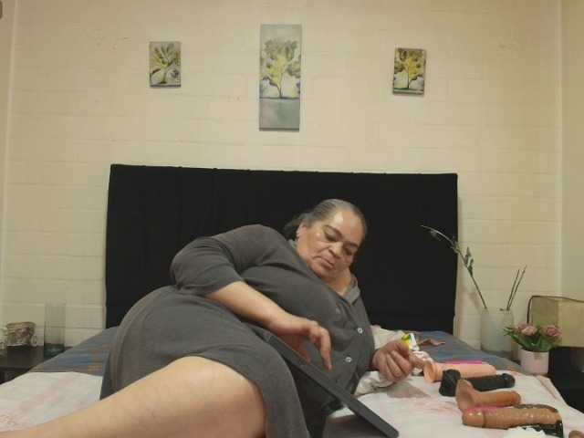 QueenMatturex live cam preview