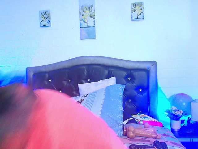 VickyBoobss's BongaCams show and profile