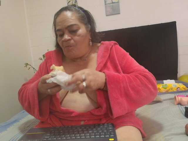 VickyBoobss