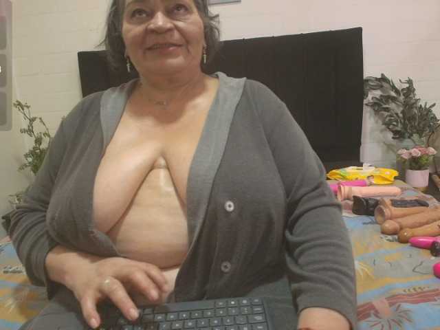 VickyBoobss