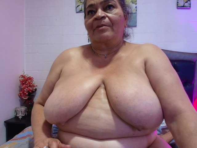 VickyBoobss