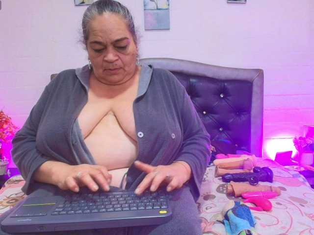 VickyBoobss Live-Cam auf BongaCams