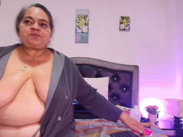 VickyBoobss