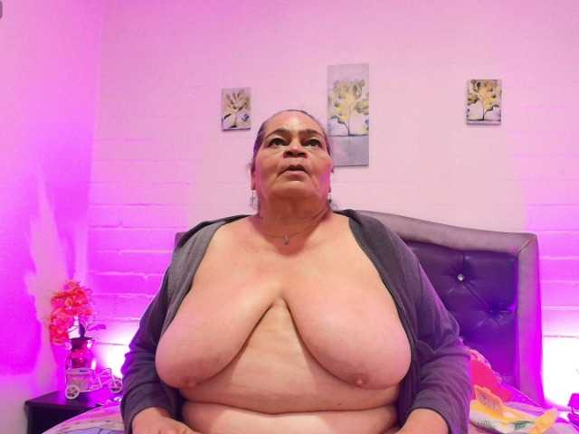 vickyboobss online