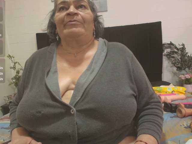 VickyBoobss