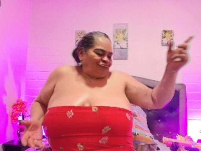 VickyBoobss live cam on BongaCams