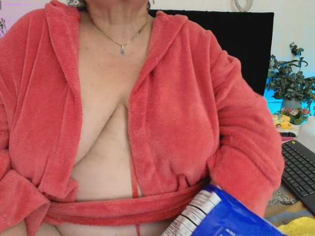 VickyBoobss live cam on BongaCams