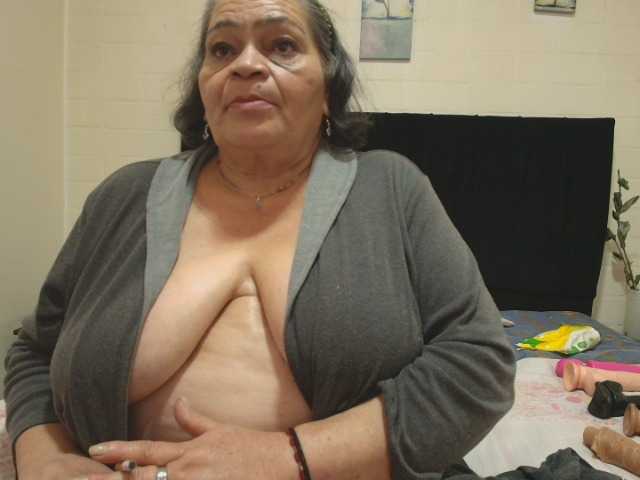 VickyBoobss