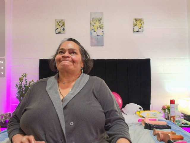 VickyBoobss