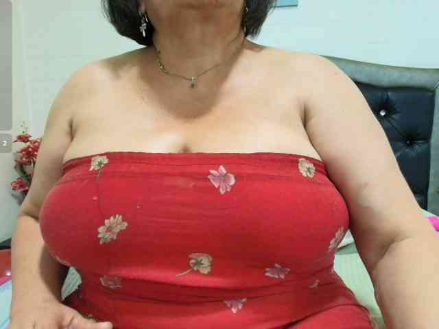 QueenMatturex webcam