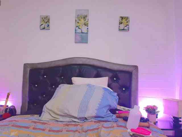 QueenMatturex webcam