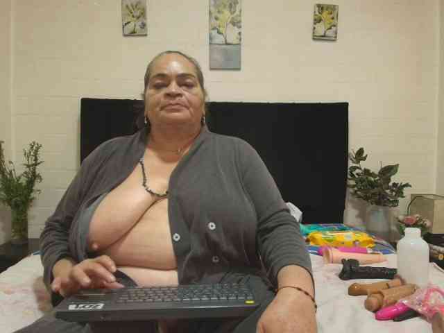 VickyBoobss