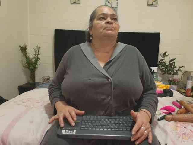 queenmatturex's live room