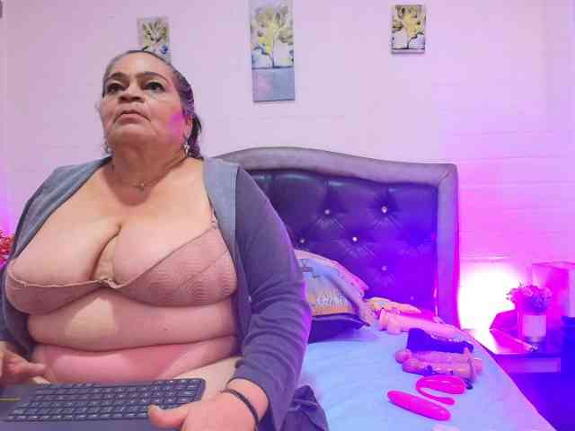 VickyBoobss VickyBoobss