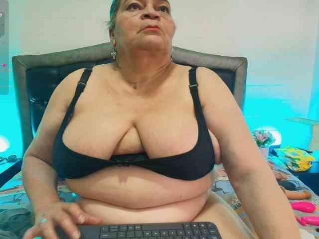 VickyBoobss VickyBoobss